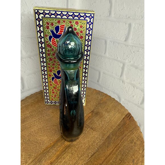 Vintage Avon Vintage Persian Pitcher Bird of Paradise Foaming Bath Oil 6 Fl Oz. - Picture 12 of 13